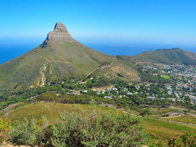 https://veloraholidays.in/wp-content/uploads/2018/08/post_capetown_05-640x480.jpg
