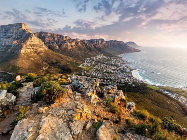 https://veloraholidays.in/wp-content/uploads/2018/08/post_capetown_06-640x480.jpg