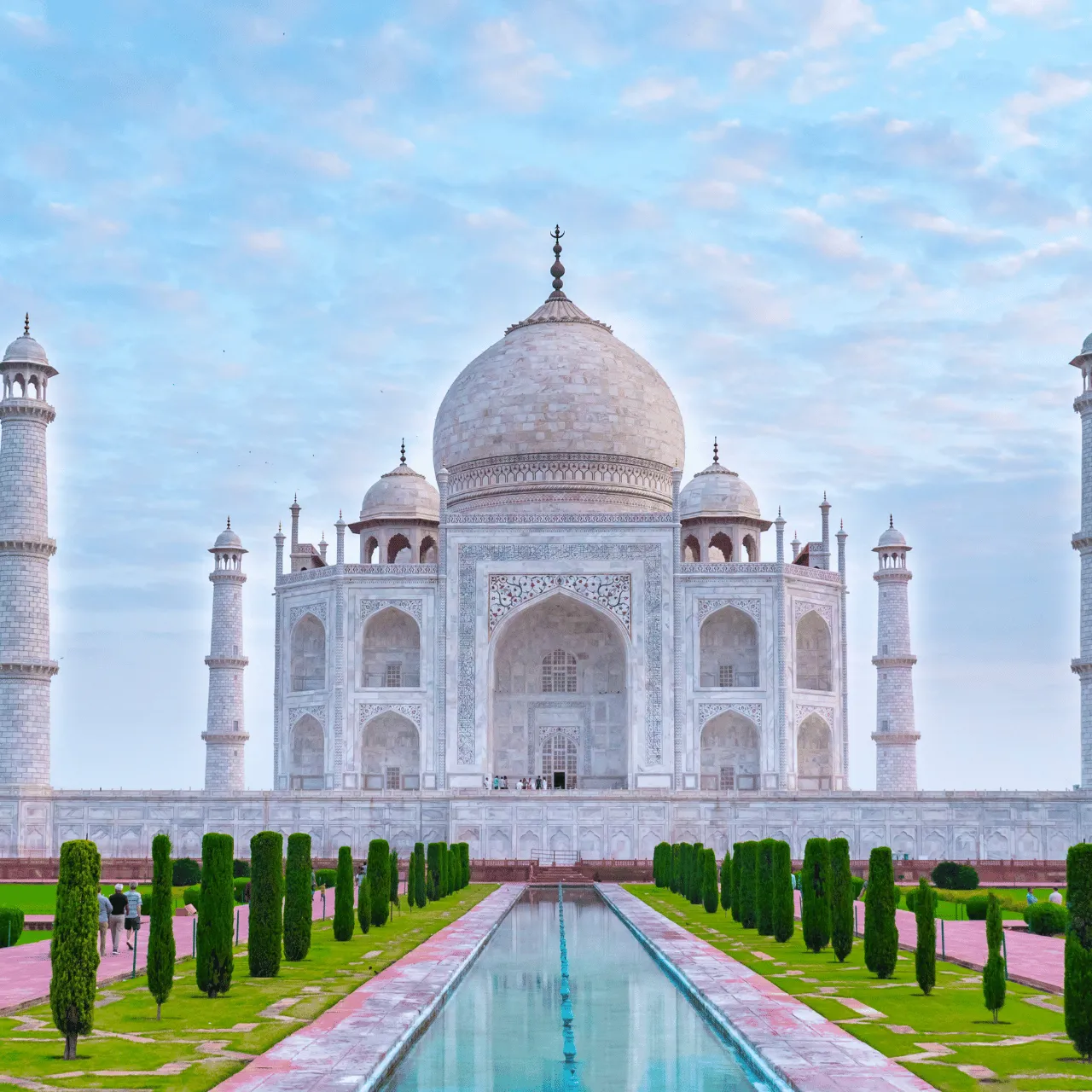 https://veloraholidays.in/wp-content/uploads/2026/03/Tajmahal.webp